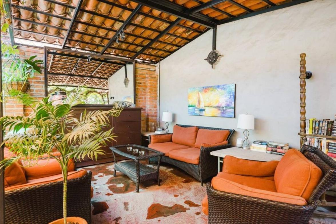 Enjoy Ac In The Queen'S Suite At Inn Ajijic Bagian luar foto